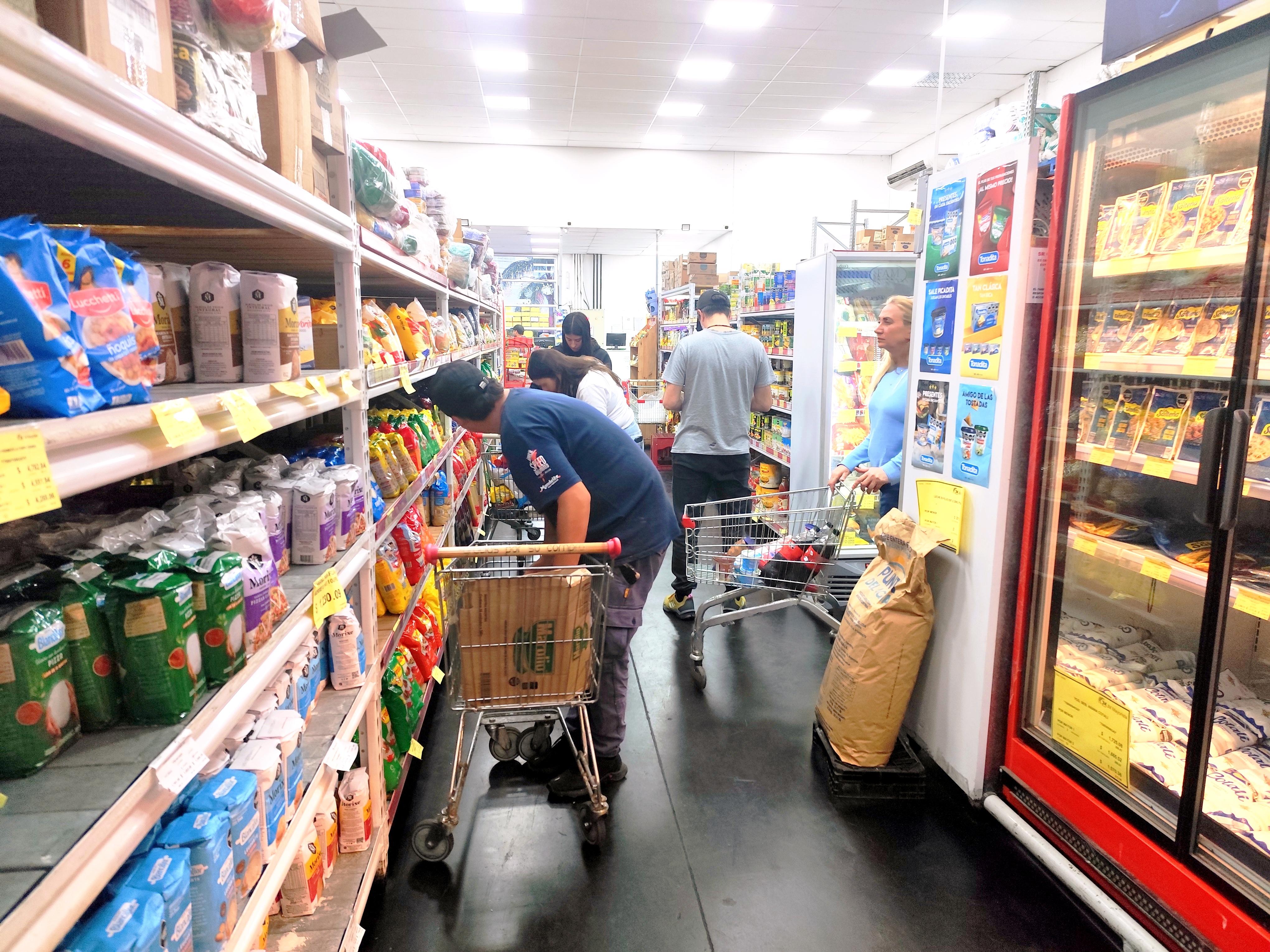 El consumo sigue débil y marca el ritmo de la economía real